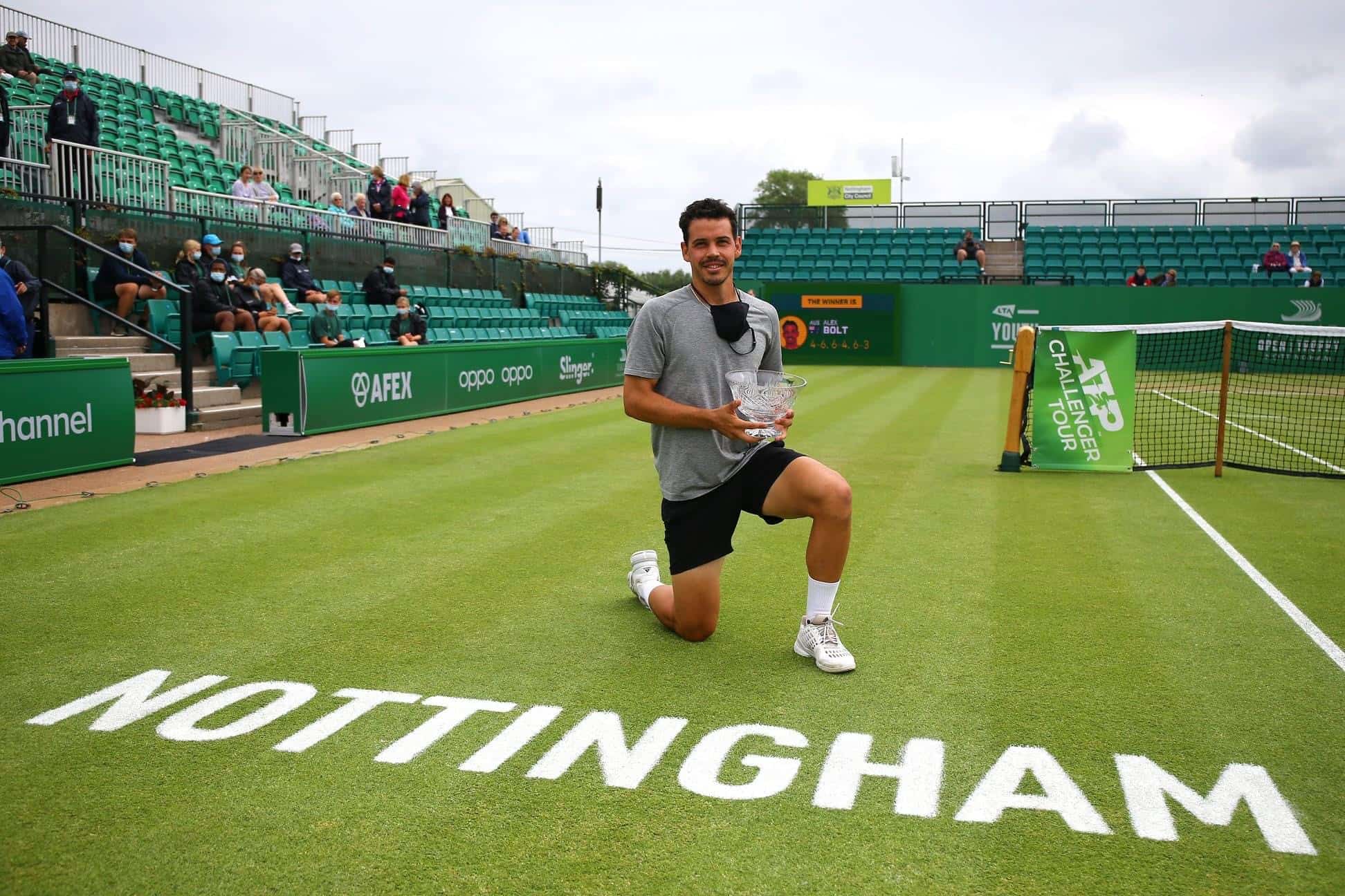 ウインブルドン前哨戦で優勝 ピータースミス テニスアカデミー